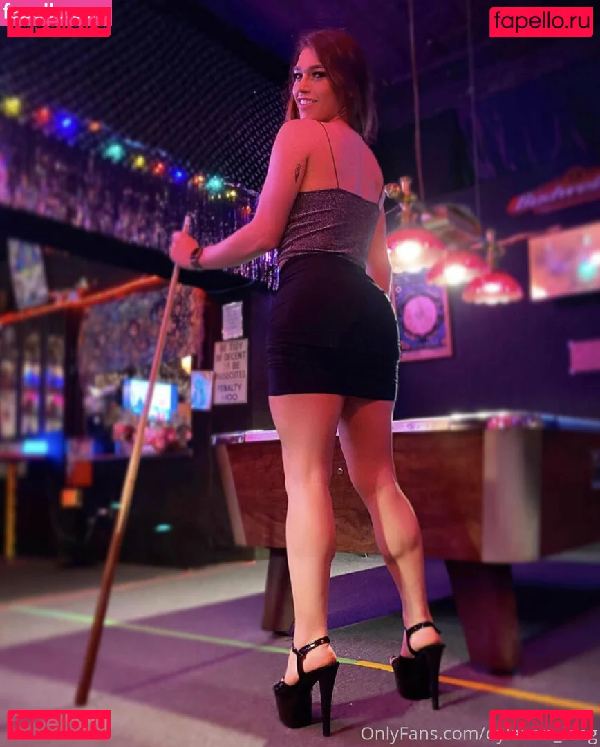 arielllll Onlyfans Photo Gallery 