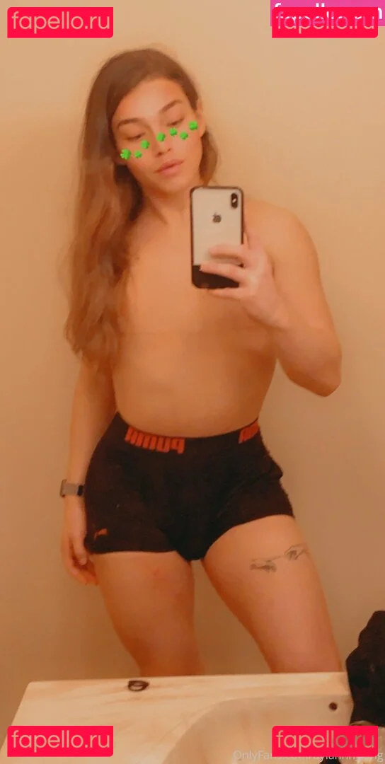 arielllll Onlyfans Photo Gallery 