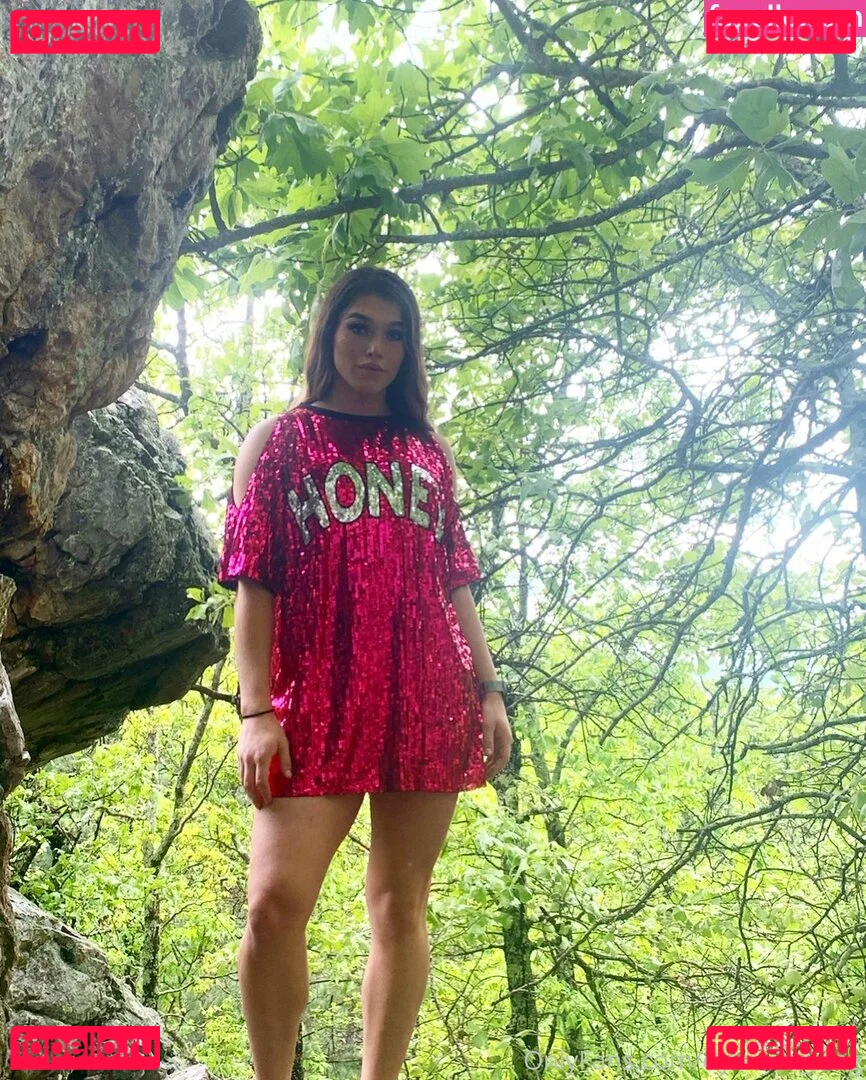 arielllll Onlyfans Photo Gallery 