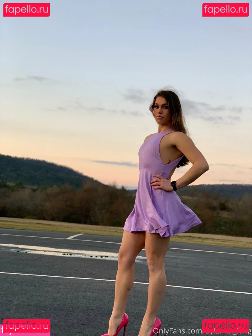 arielllll Onlyfans Photo Gallery 