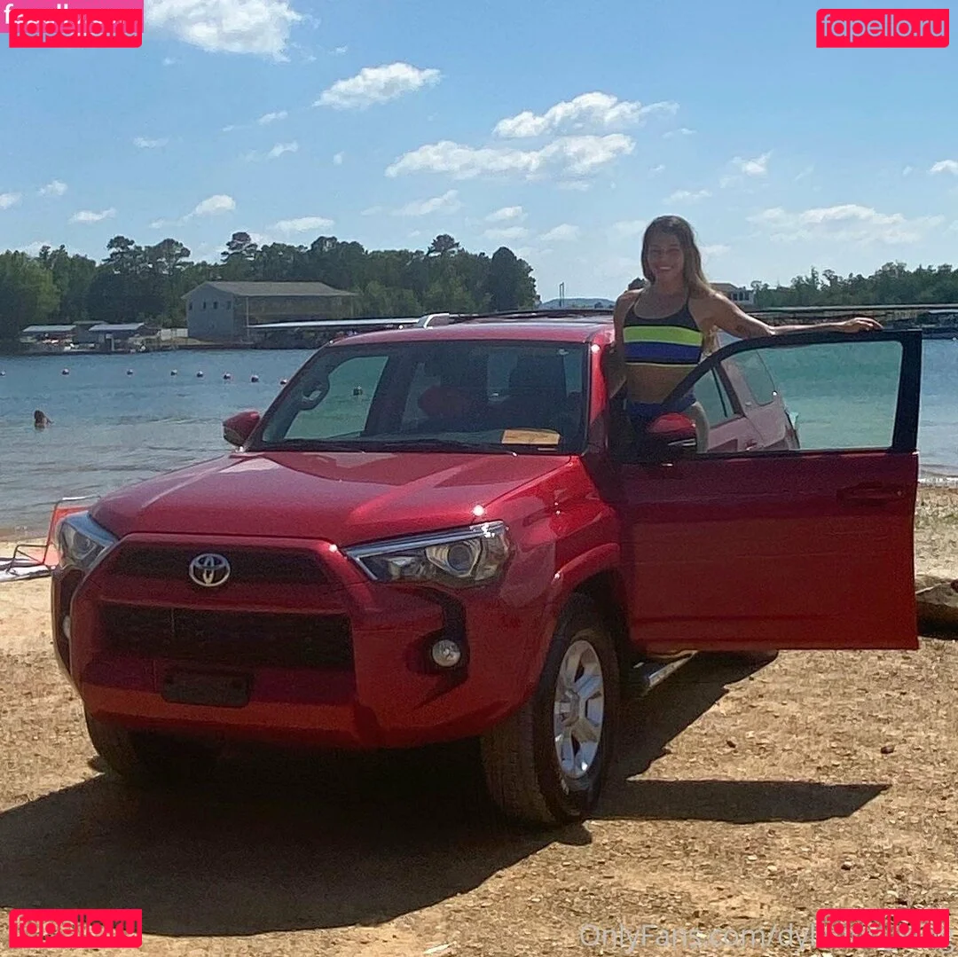 arielllll Onlyfans Photo Gallery 