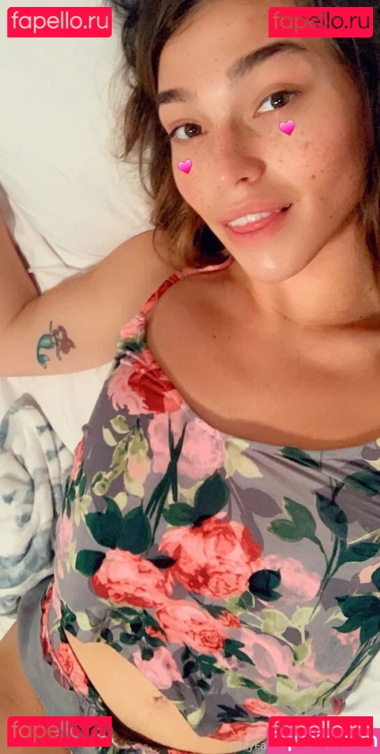 arielllll Onlyfans Photo Gallery 