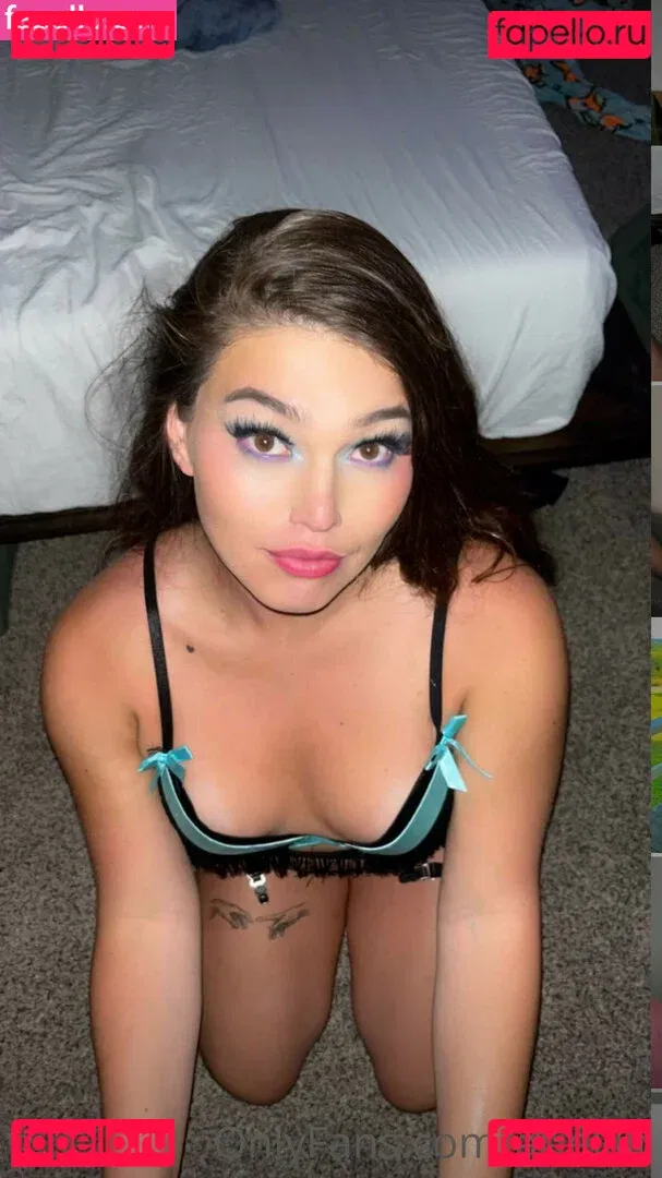 arielllll Onlyfans Photo Gallery 