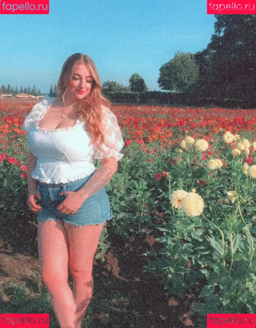hazelmay38j Onlyfans Photo Gallery 