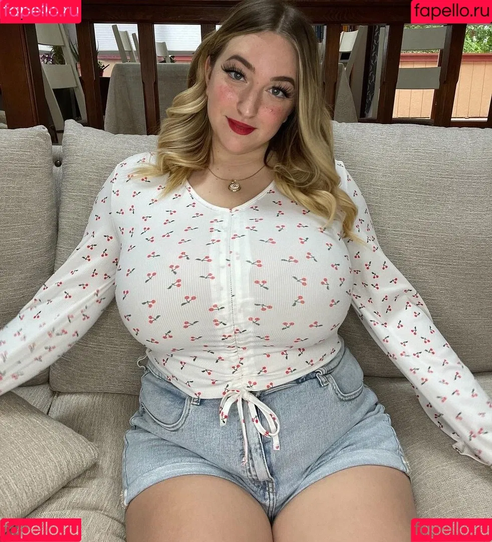 hazelmay38j Onlyfans Photo Gallery 