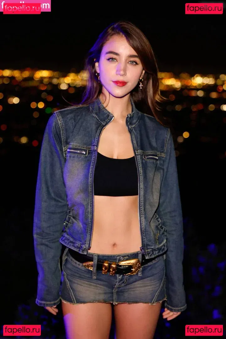 Caylee Cowan Onlyfans Photo Gallery 