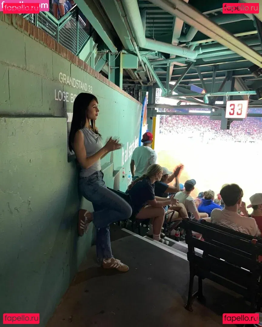 Caylee Cowan Onlyfans Photo Gallery 