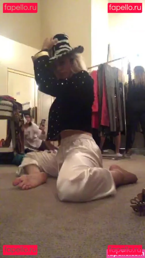 Caylee Cowan Onlyfans Photo Gallery 