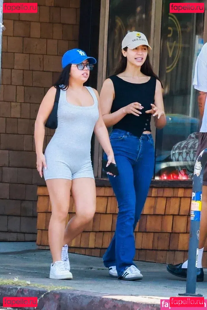 Caylee Cowan Onlyfans Photo Gallery 