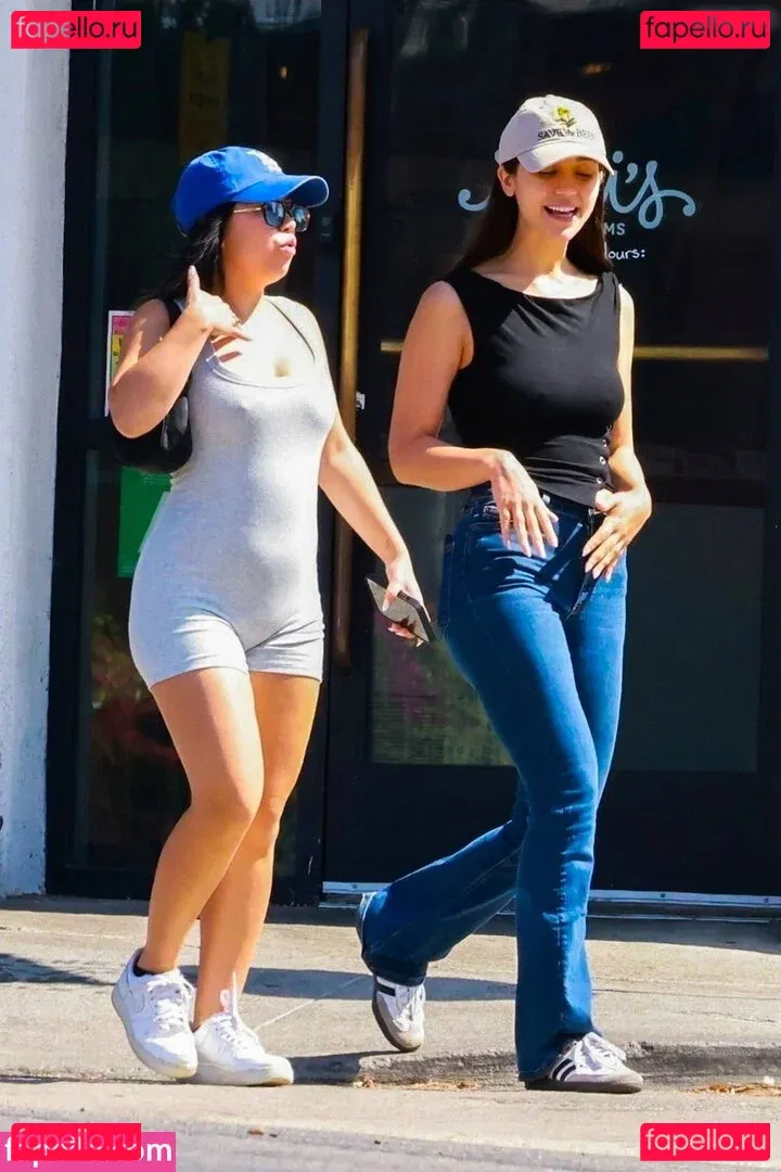 Caylee Cowan Onlyfans Photo Gallery 