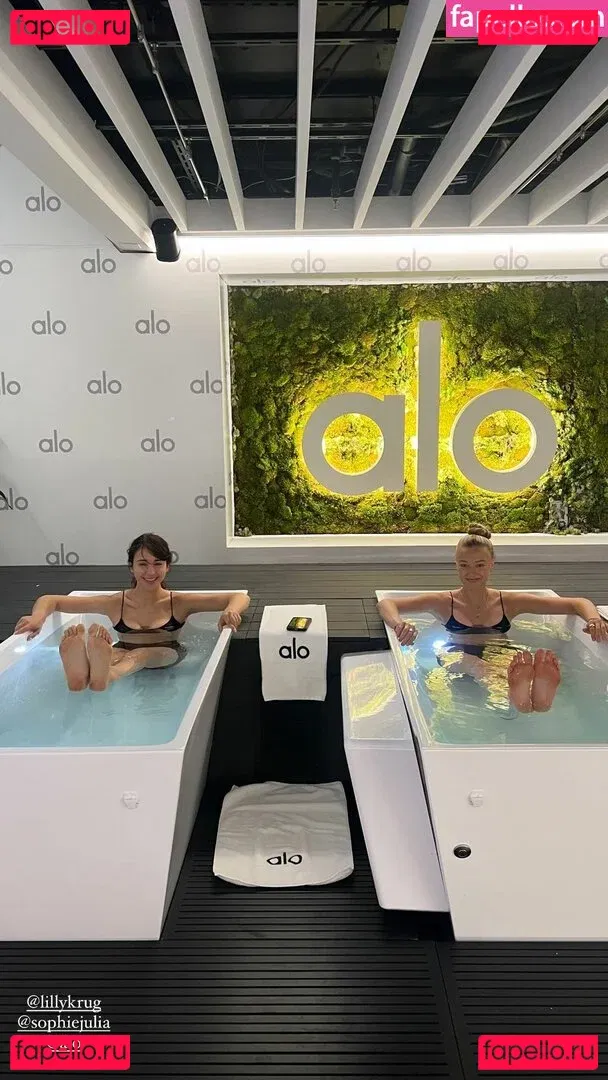 Caylee Cowan Onlyfans Photo Gallery 