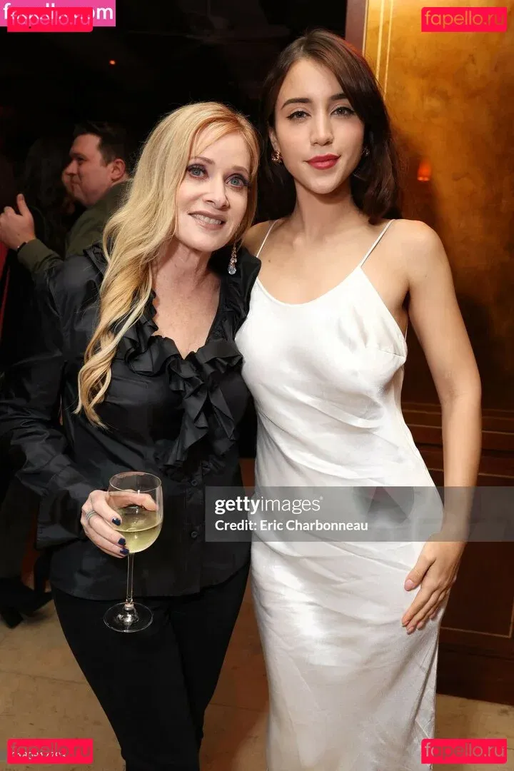 Caylee Cowan Onlyfans Photo Gallery 