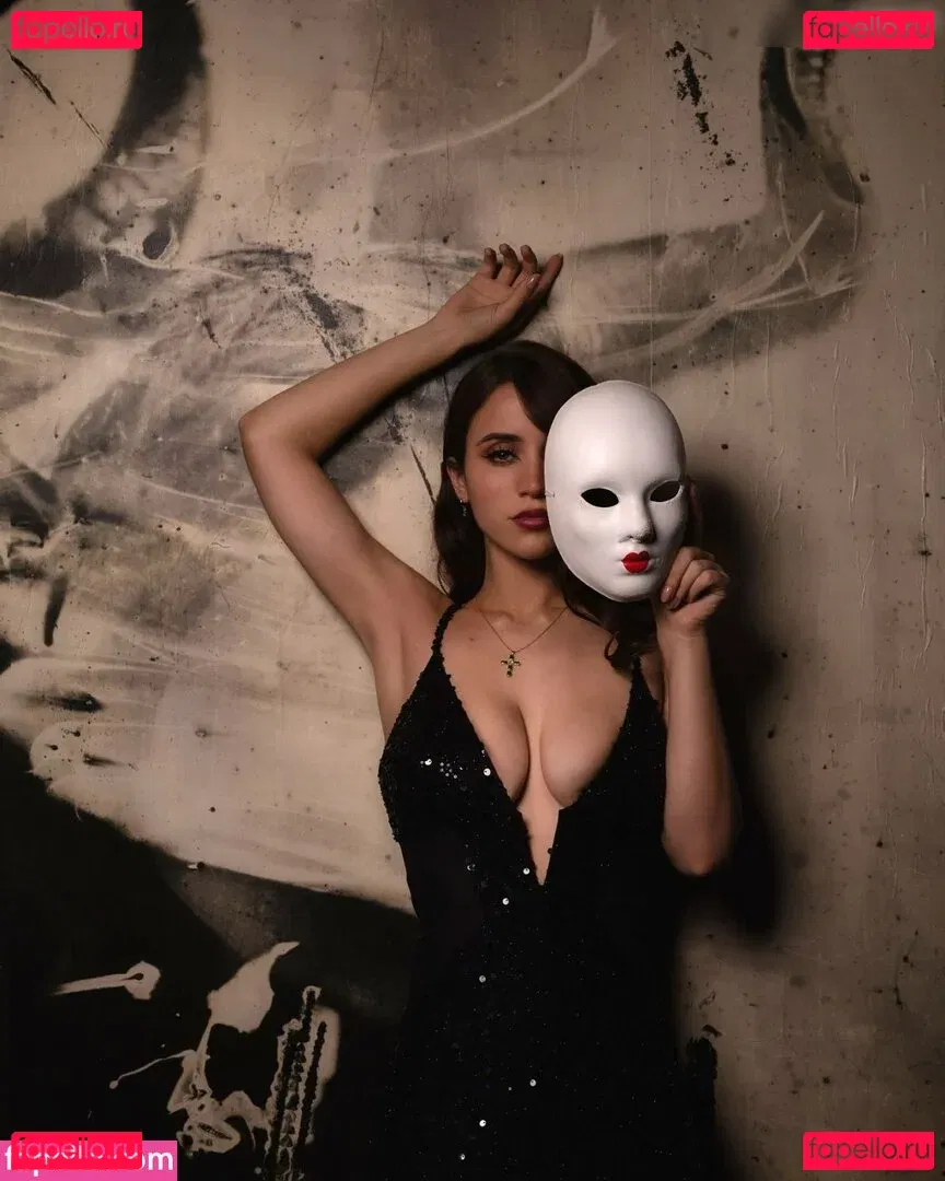 Caylee Cowan Onlyfans Photo Gallery 