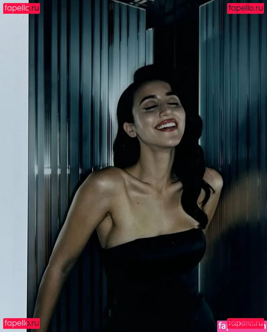 Caylee Cowan Onlyfans Photo Gallery 