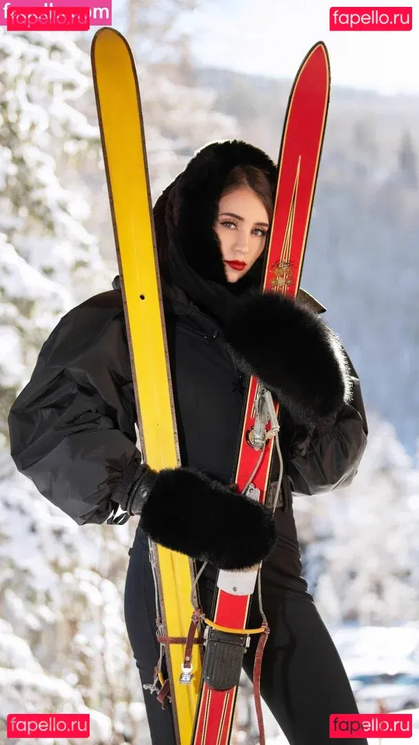 Caylee Cowan Onlyfans Photo Gallery 