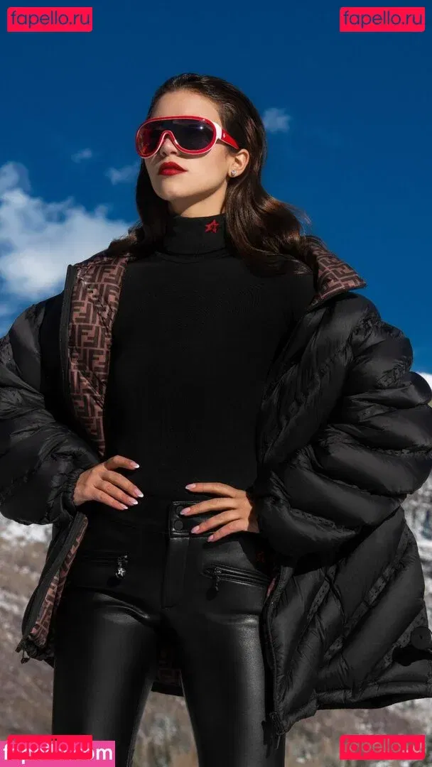 Caylee Cowan Onlyfans Photo Gallery 