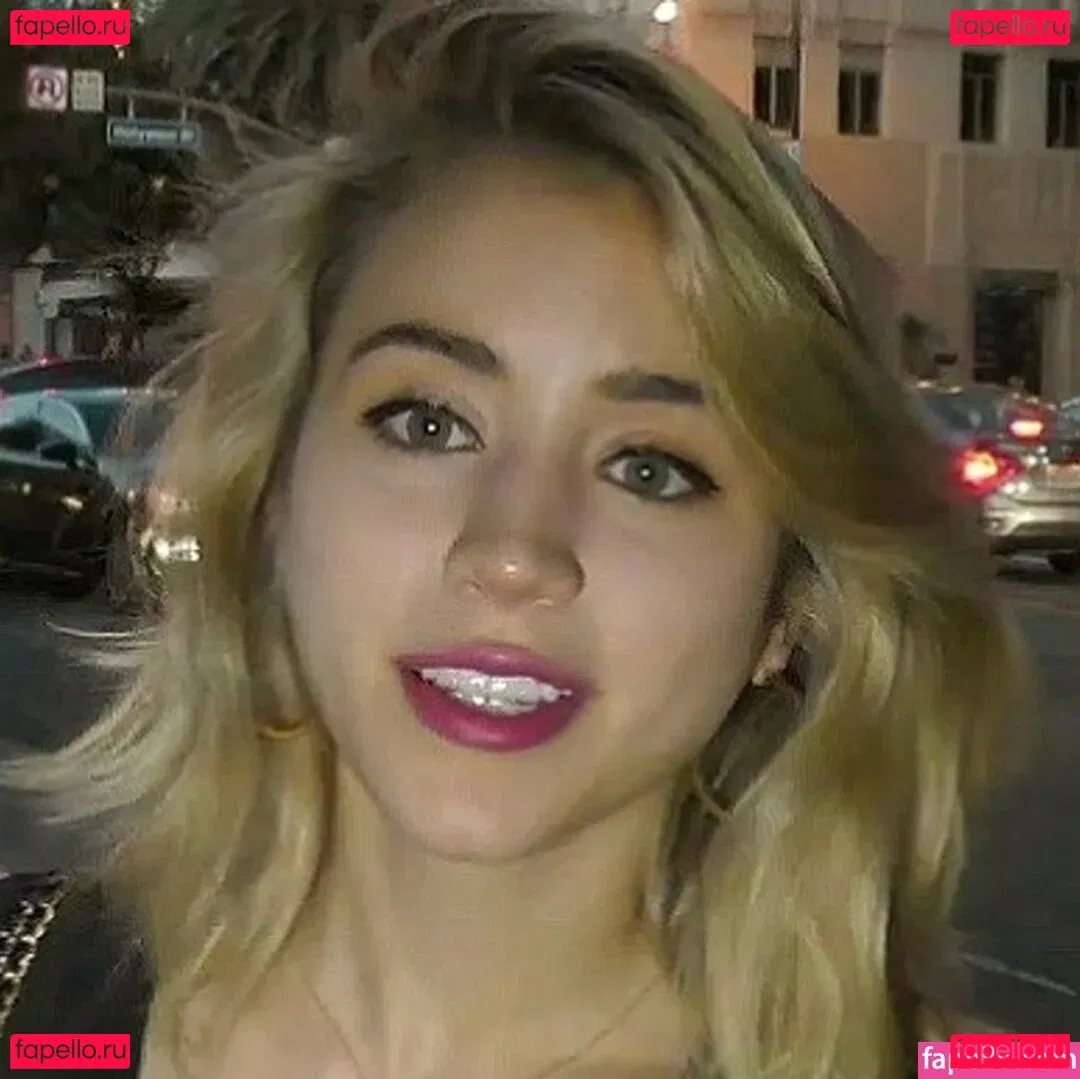 Caylee Cowan Onlyfans Photo Gallery 