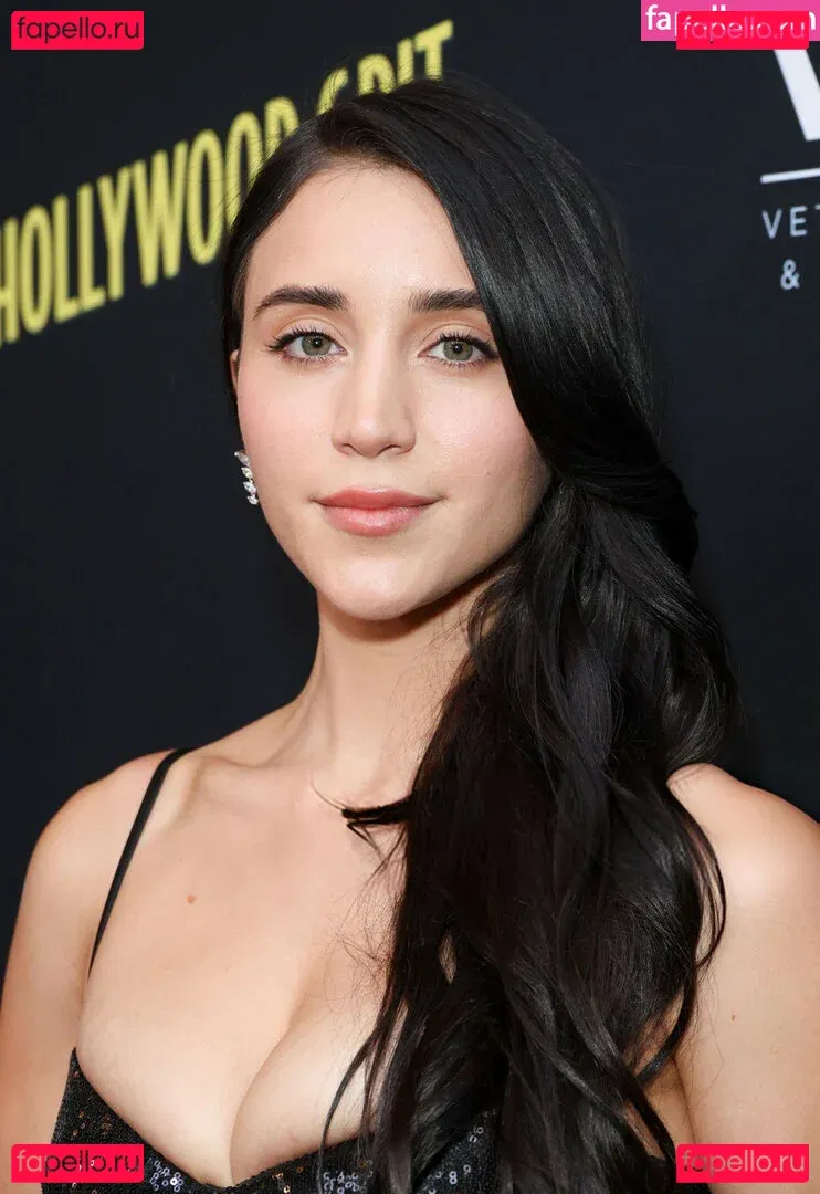 Caylee Cowan Onlyfans Photo Gallery 