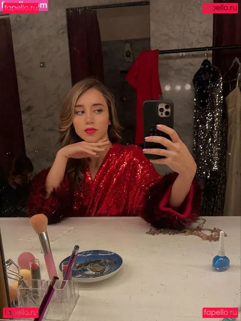 Caylee Cowan Onlyfans Photo Gallery 