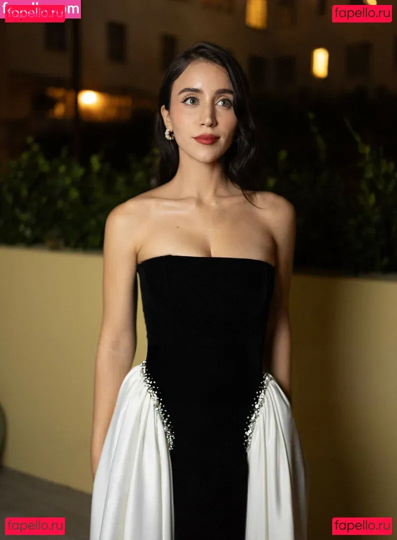 Caylee Cowan Onlyfans Photo Gallery 