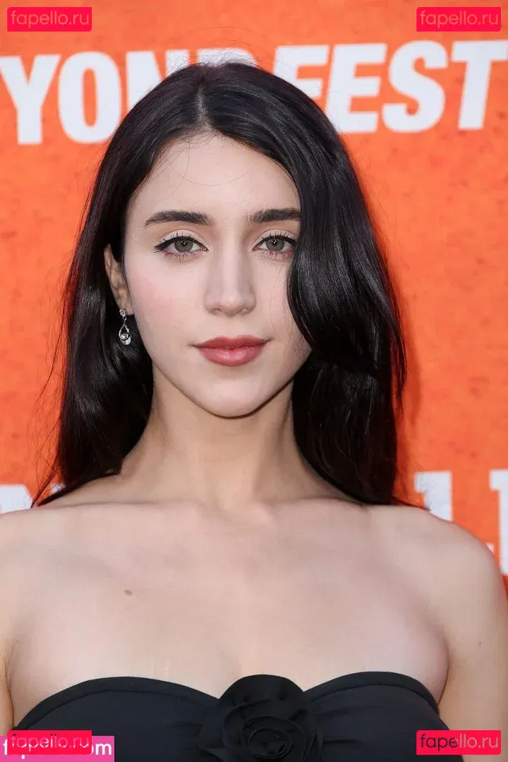 Caylee Cowan Onlyfans Photo Gallery 