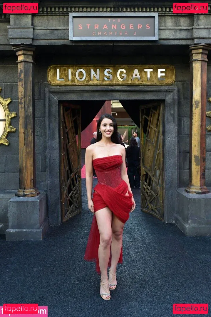 Caylee Cowan Onlyfans Photo Gallery 