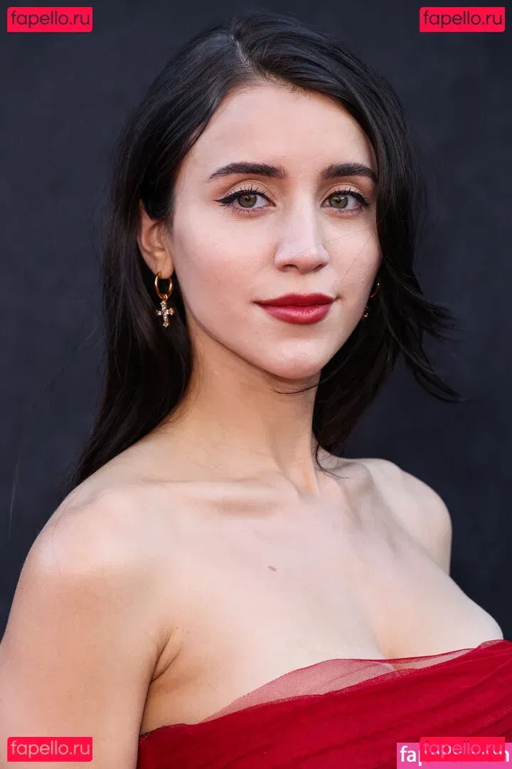 Caylee Cowan Onlyfans Photo Gallery 