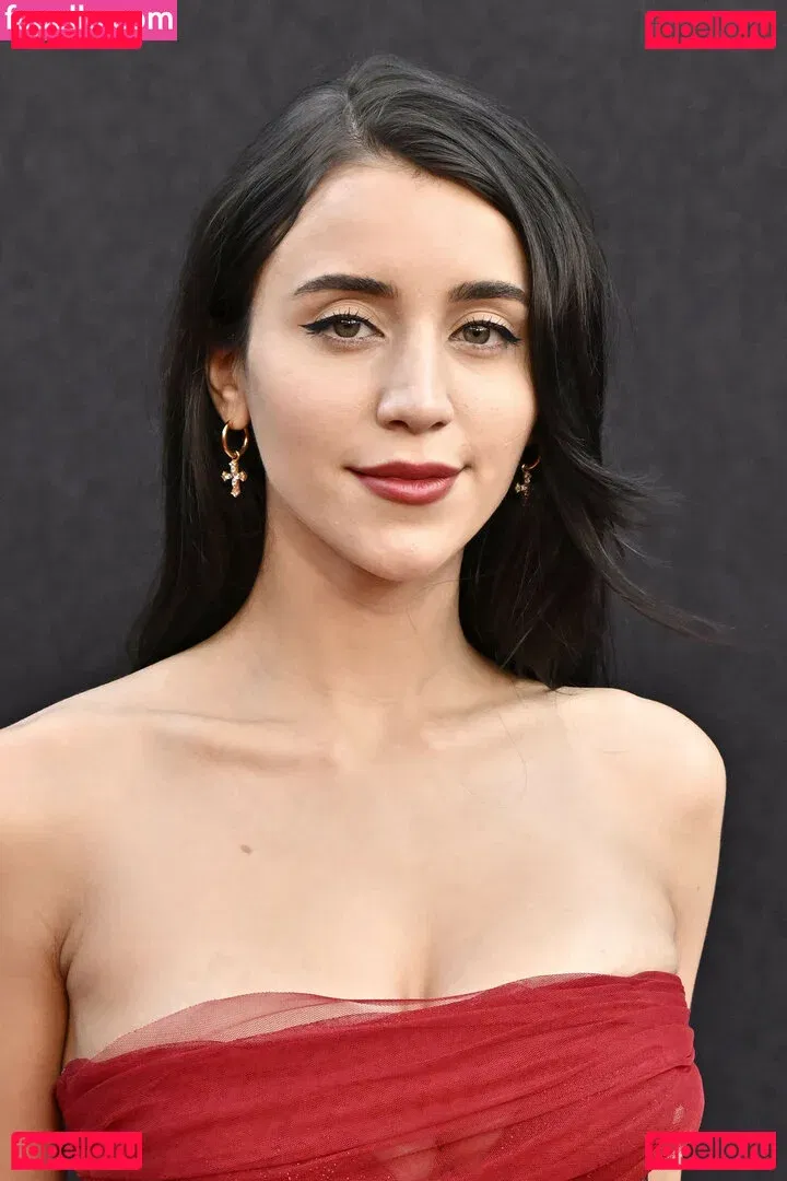 Caylee Cowan Onlyfans Photo Gallery 