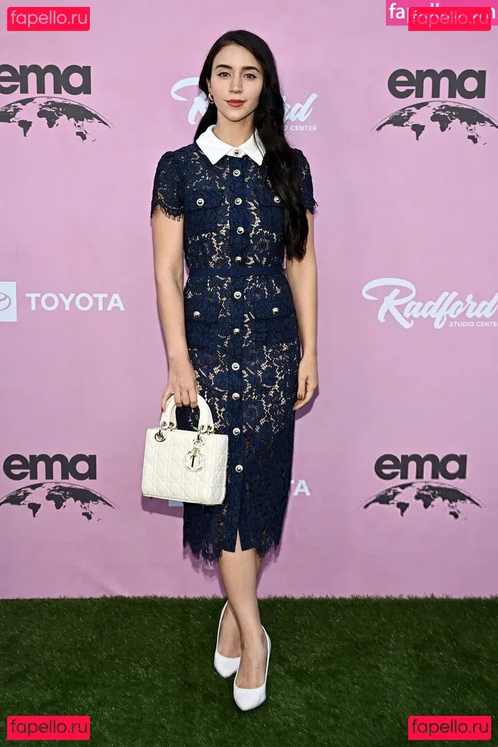 Caylee Cowan Onlyfans Photo Gallery 