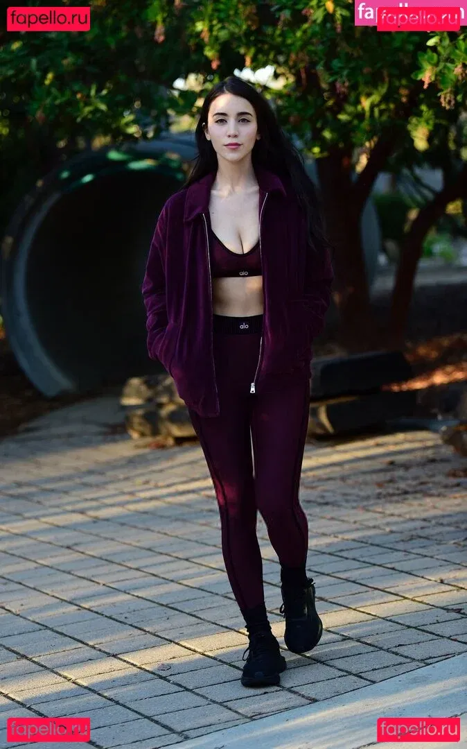 Caylee Cowan Onlyfans Photo Gallery 