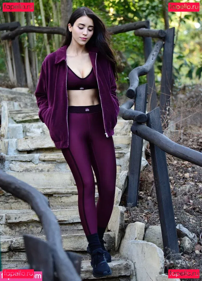 Caylee Cowan Onlyfans Photo Gallery 