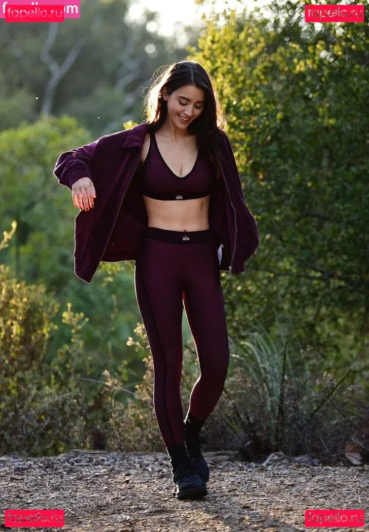 Caylee Cowan Onlyfans Photo Gallery 