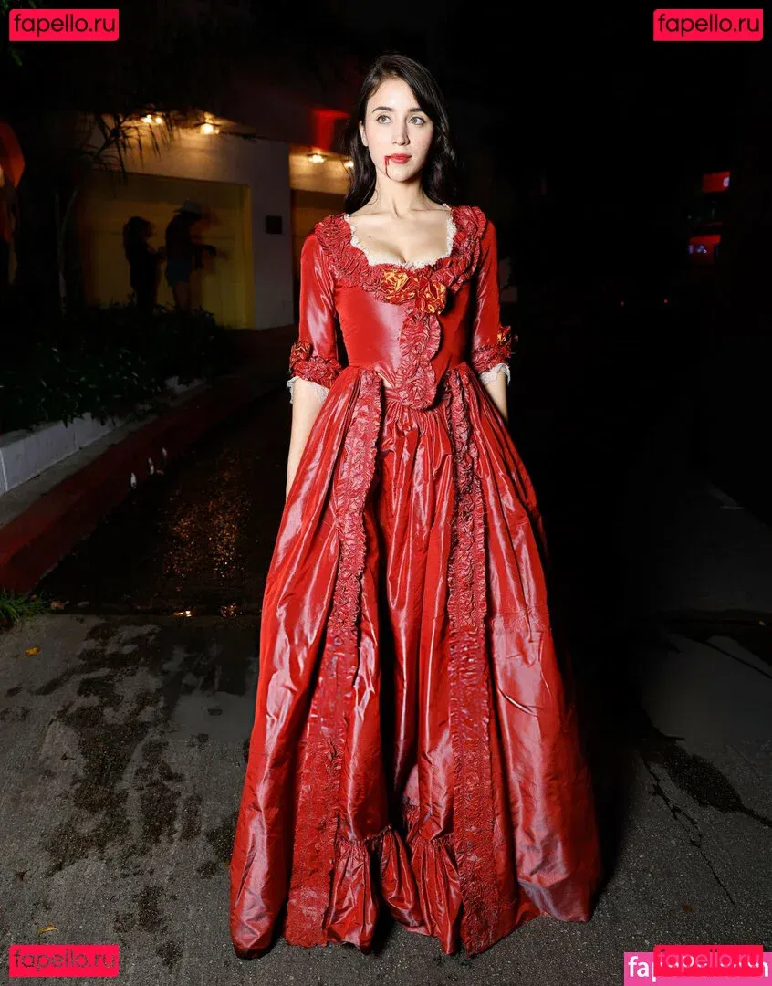 Caylee Cowan Onlyfans Photo Gallery 