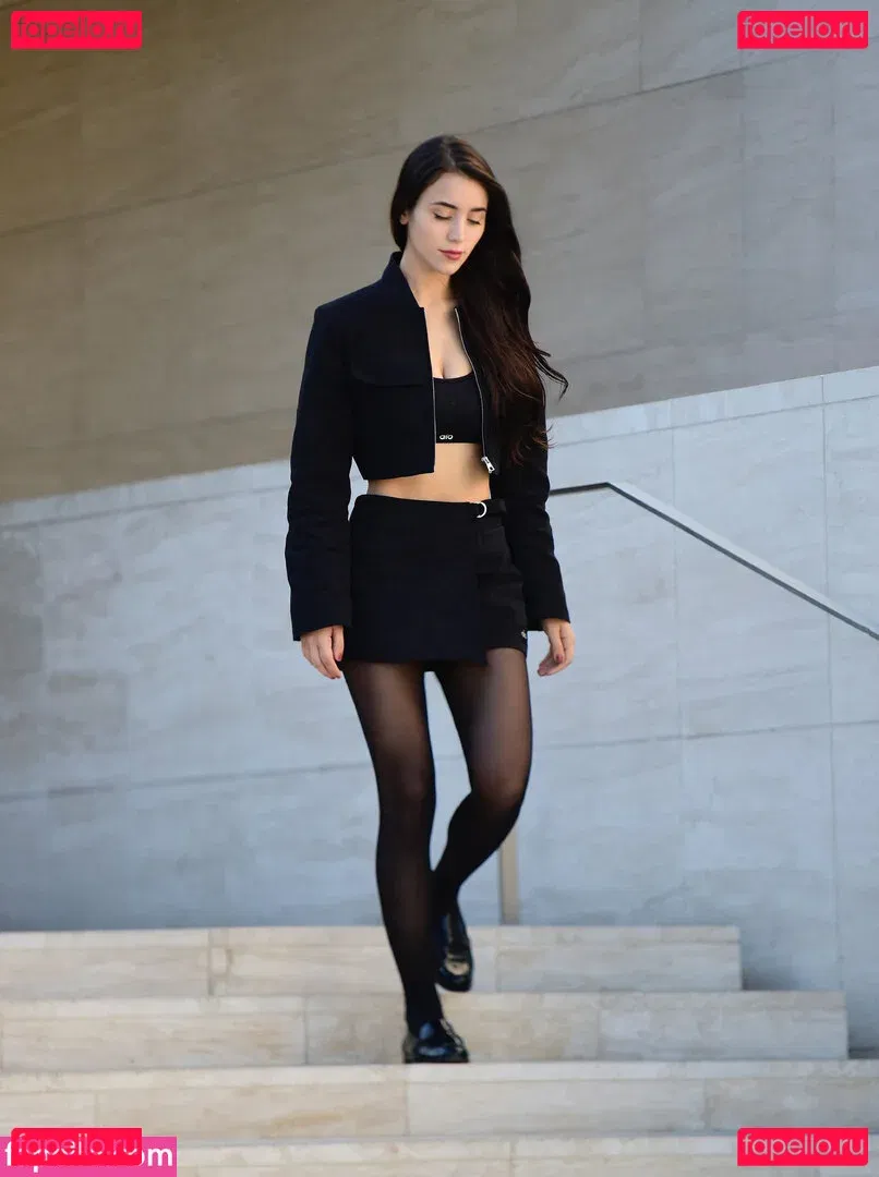 Caylee Cowan Onlyfans Photo Gallery 