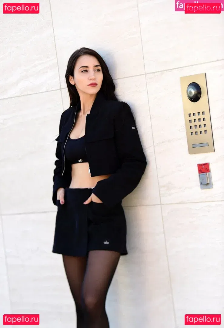 Caylee Cowan Onlyfans Photo Gallery 