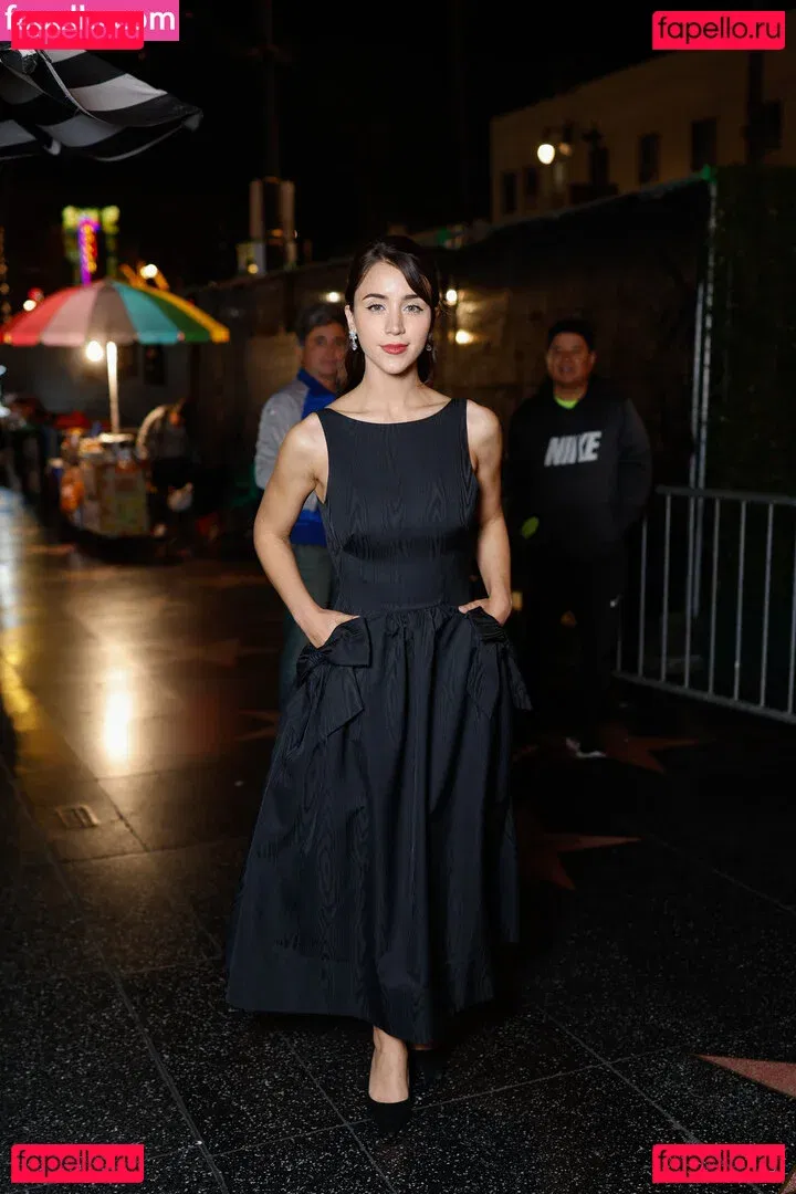 Caylee Cowan Onlyfans Photo Gallery 