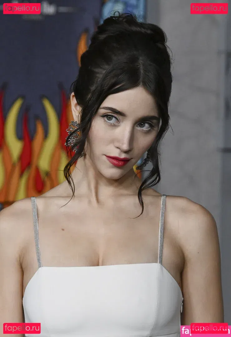 Caylee Cowan Onlyfans Photo Gallery 