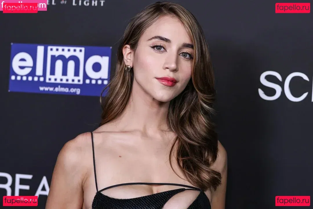 Caylee Cowan Onlyfans Photo Gallery 