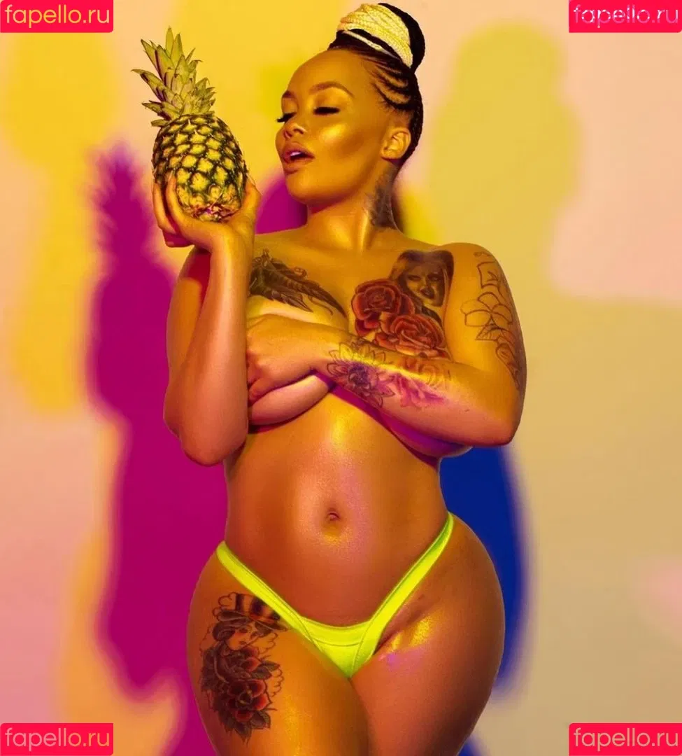 Sara Gold Onlyfans Photo Gallery 