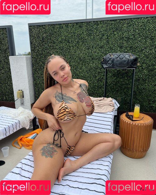 Sara Gold Onlyfans Photo Gallery 