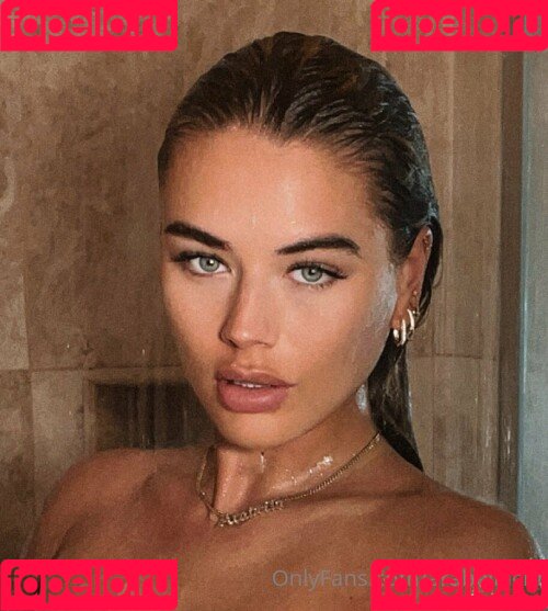 Arabella Chi Onlyfans Photo Gallery 