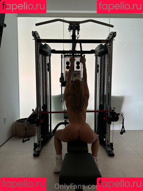 Arabella Chi Onlyfans Photo Gallery 