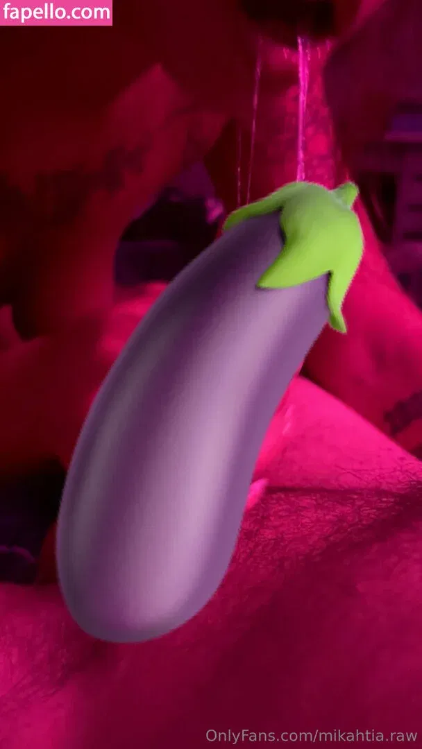 mikahtia.raw Onlyfans Photo Gallery 