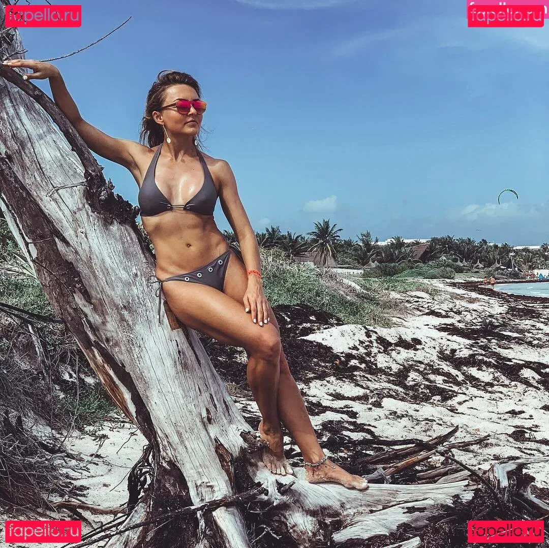 Angelique Boyer Onlyfans Photo Gallery 