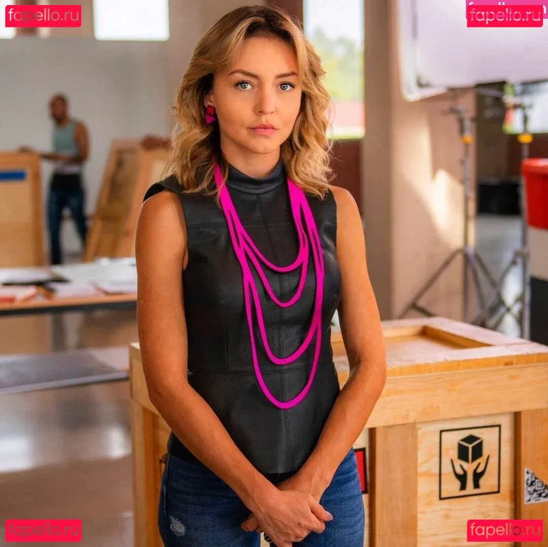 Angelique Boyer Onlyfans Photo Gallery 