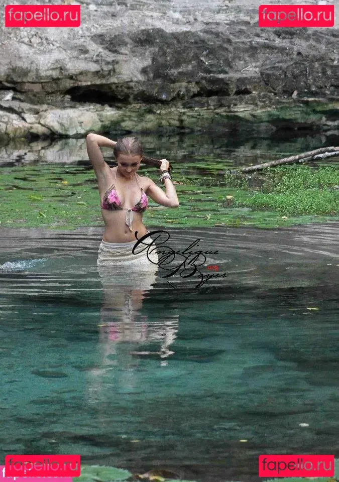 Angelique Boyer Onlyfans Photo Gallery 