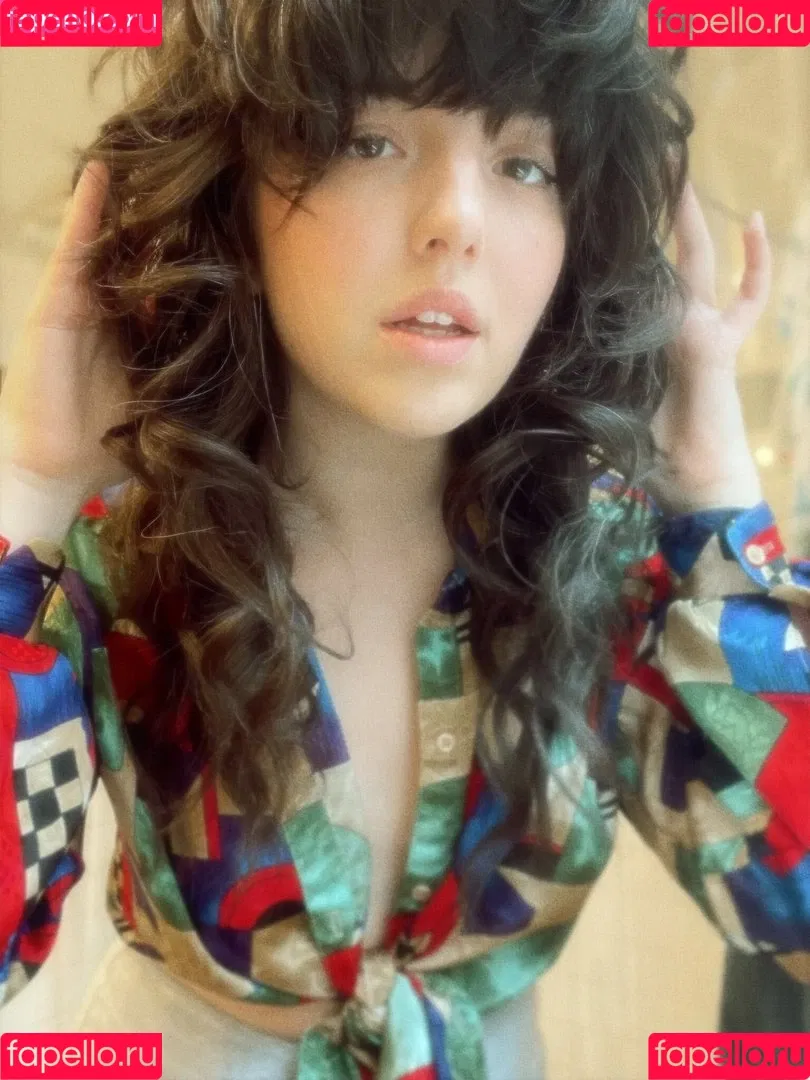 Slight Sounds ASMR Onlyfans Photo Gallery 