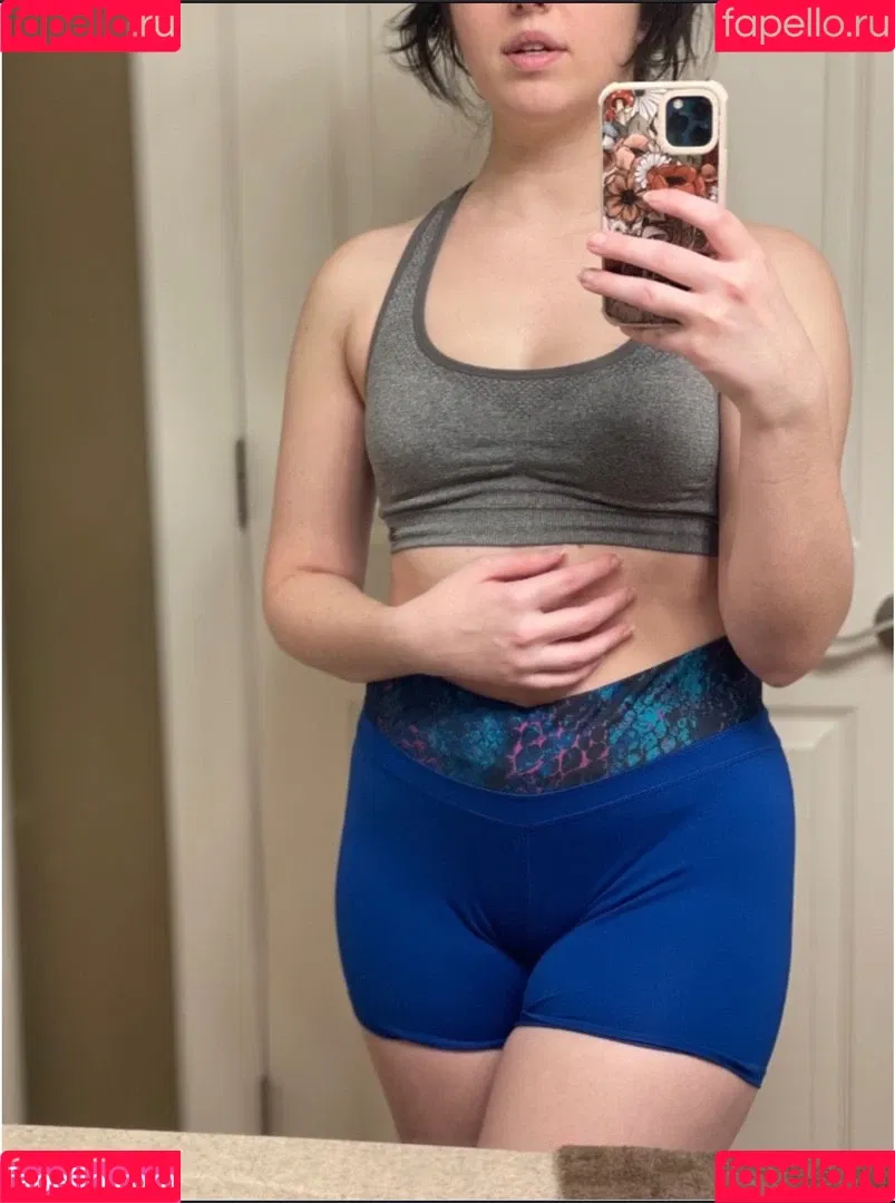 Slight Sounds ASMR Onlyfans Photo Gallery 
