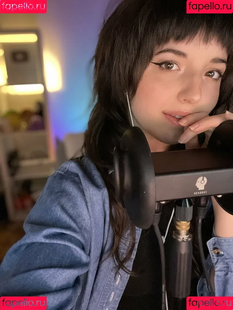 Slight Sounds ASMR Onlyfans Photo Gallery 
