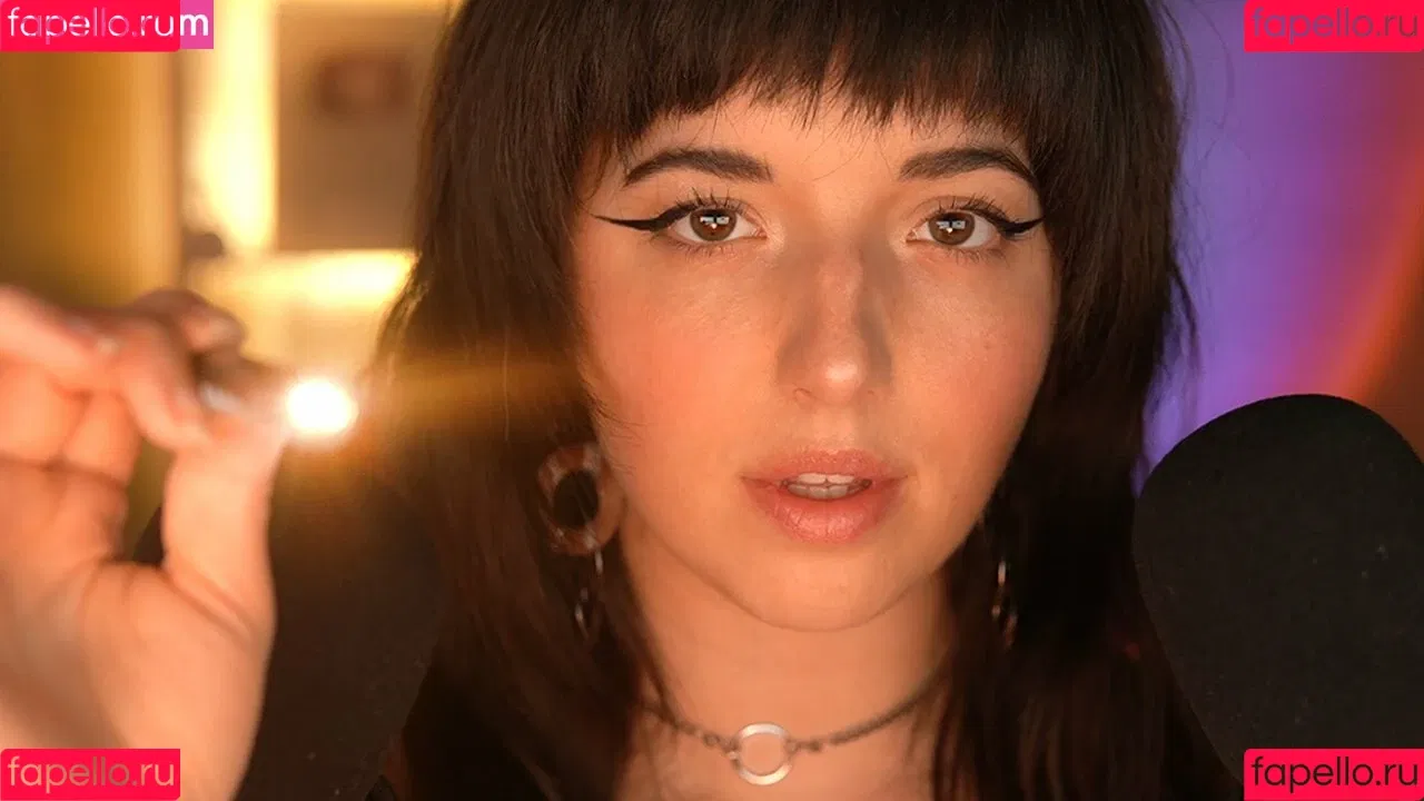 Slight Sounds ASMR Onlyfans Photo Gallery 